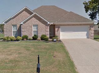 21 Wesley Dr, Jackson, TN 38305