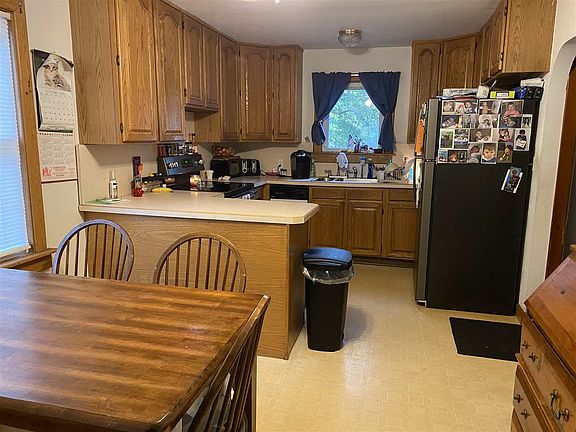 5th image of 50 Brighton St