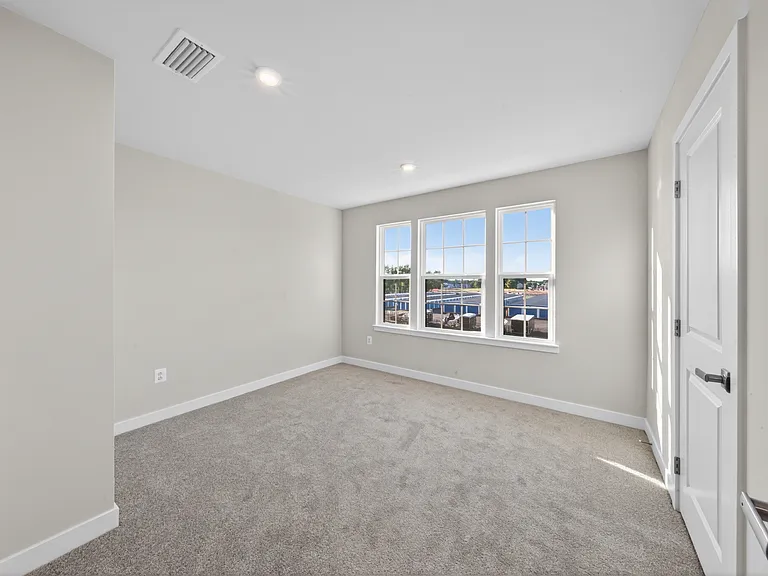 240 E Main St — Photo 2