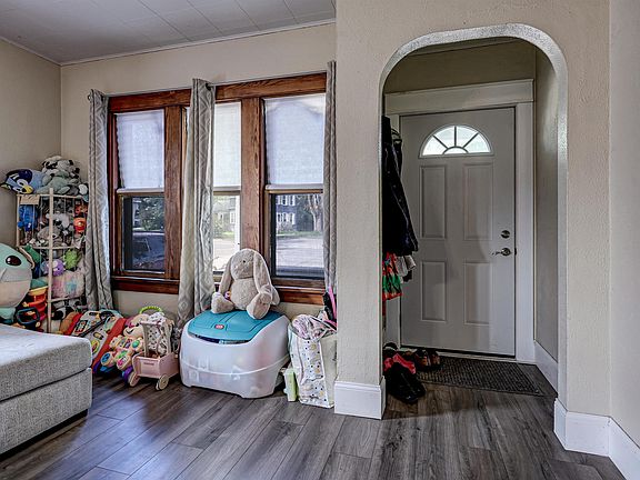 5th image of 1000 Lawe St