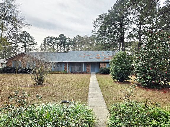 3rd image of 103 Foxfire Dr