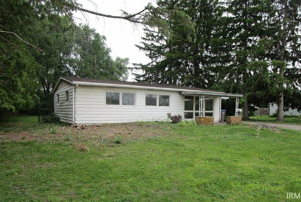 1st image of 304 E Pickwick Dr