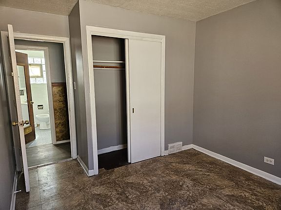 5th image of 7944 S Woodlawn Ave