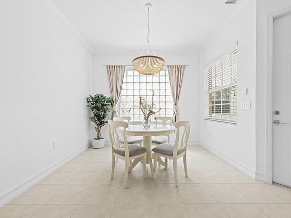 3rd image of 7830 Jewelwood Drive