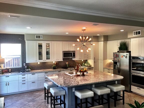 3rd image of 27493 Murrieta Oaks Ave