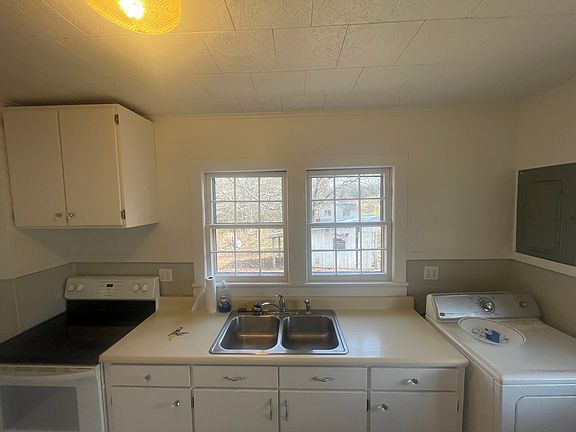 5th image of 476 Morlunda Ln