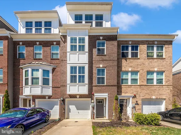 5561 Wordsworth Pl, White Plains, MD 20695