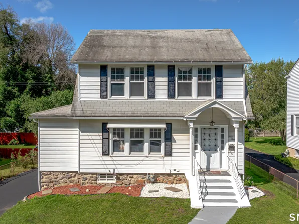 63 Robert Street, Waterbury, CT 06710