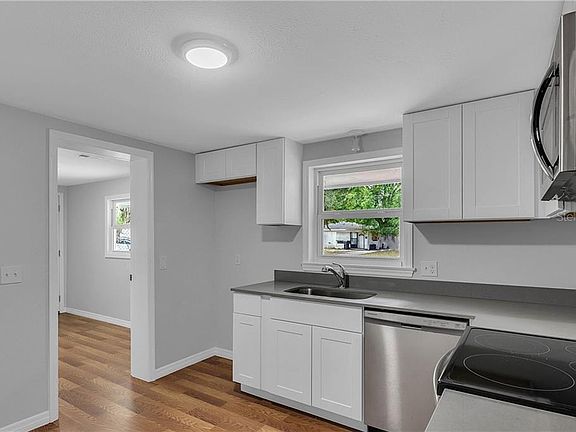 3rd image of 928 30th St NW