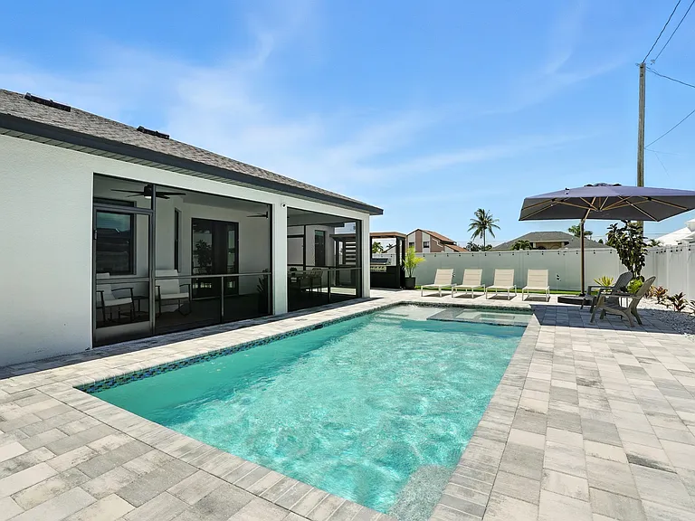 4226 SW 13th Ave — Photo 53