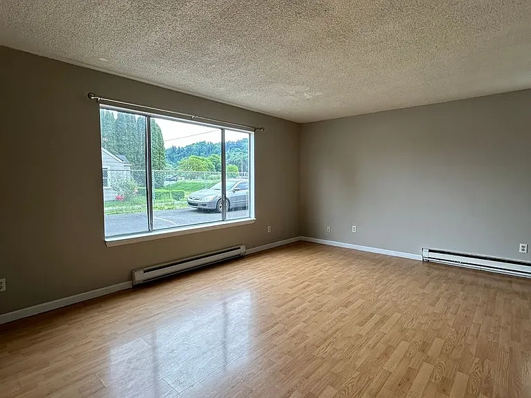 4658 Ocean Beach Hwy — Photo 19