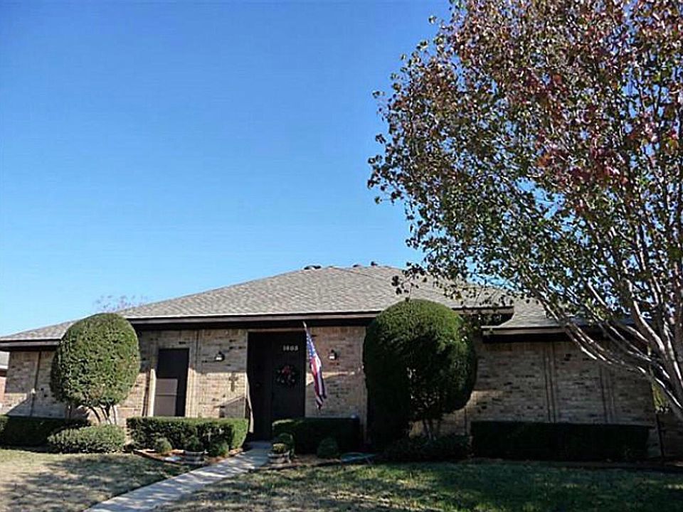1st image of 1605 Oak Creek Dr