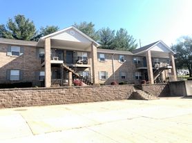 105 S Riebeling St, Columbia, IL