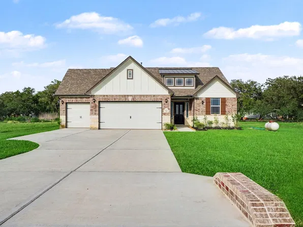 12 Cattle Dr, Bay City, TX 77414