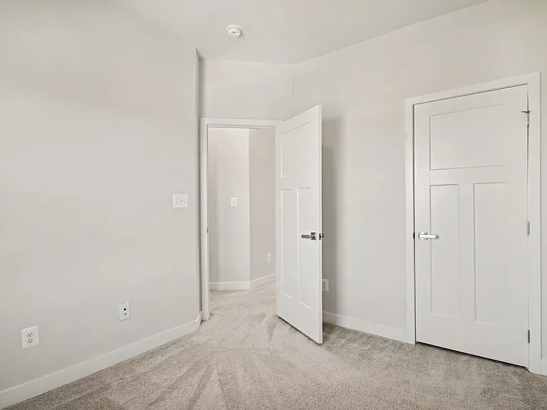 18143 Red Mulberry Rd — Photo 16