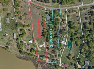 3514 S Main St, Anahuac, TX 77514