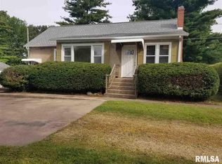 508 N 9th St, Clinton, IA 52732
