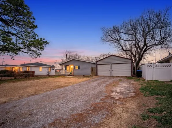 511 N 2nd St, Noble, OK 73068