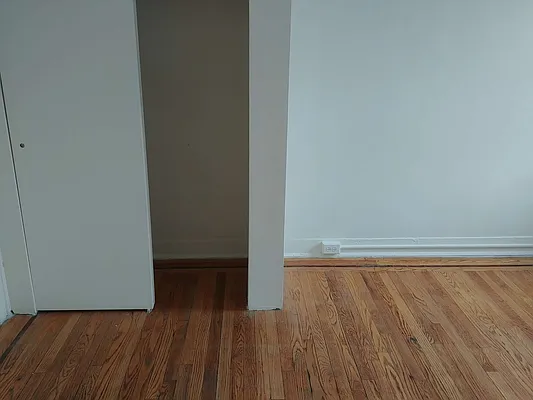 Rented by Elite Team Realty LLC | media 14