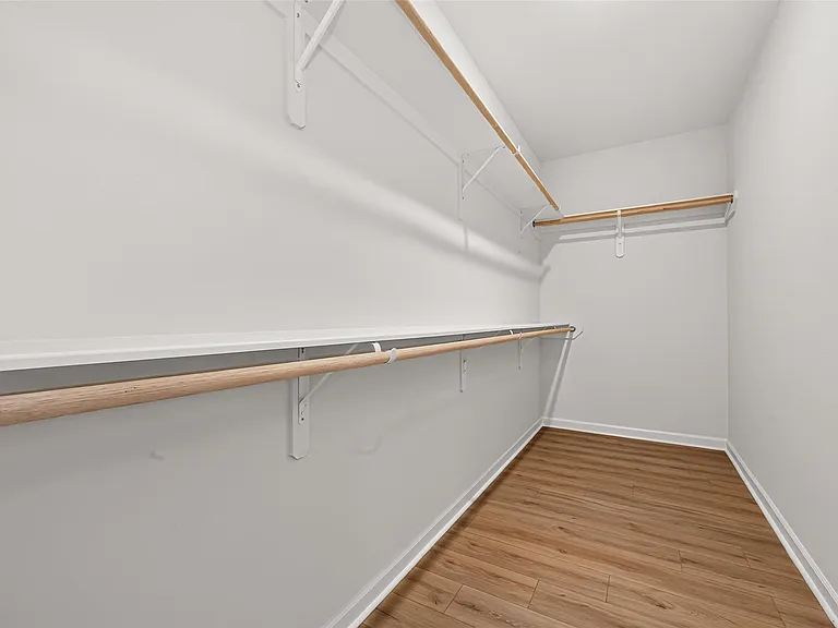 10726 Sky Creek Ln — Photo 39