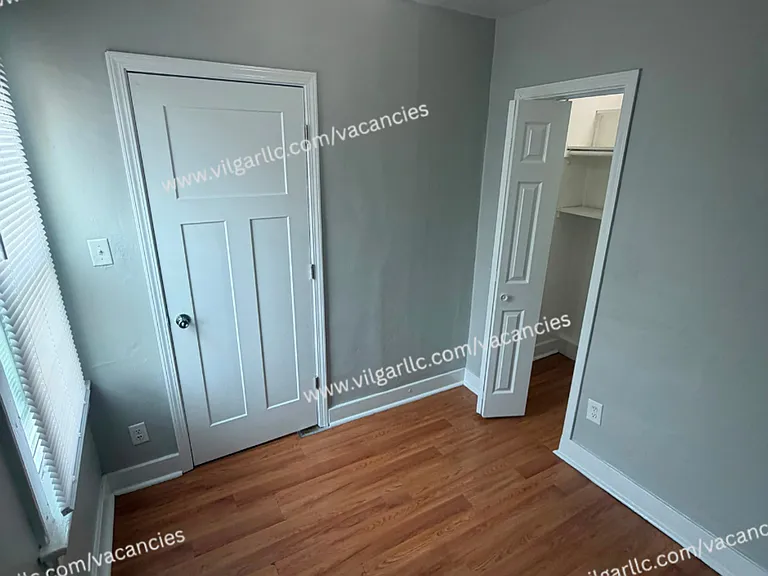 4926 Olcott Ave — Photo 7