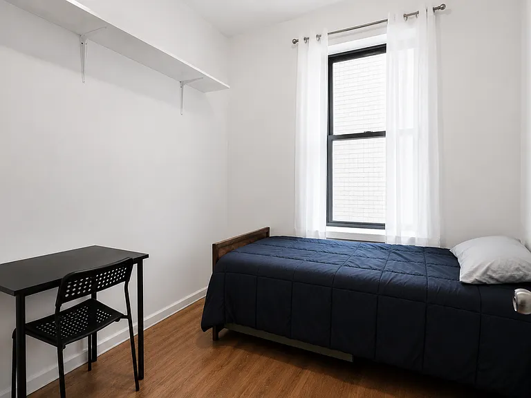 205 W 103rd St #1B — Photo 2