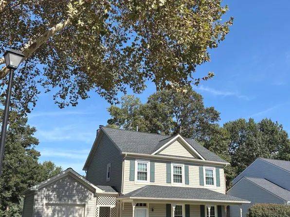 14720 Calvary Pl, Centreville, VA 20121