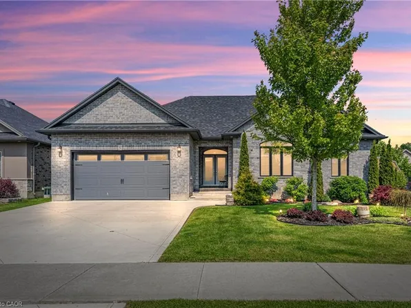 6 Bluenose Dr, Norfolk County, ON N0A 1N7