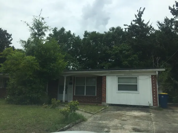 10892 W Player Rd, Jacksonville, FL 32218