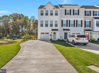 76 Sand Hills Dr, Williamstown, NJ 08094