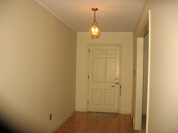 5th image of 405 Terrace Blvd