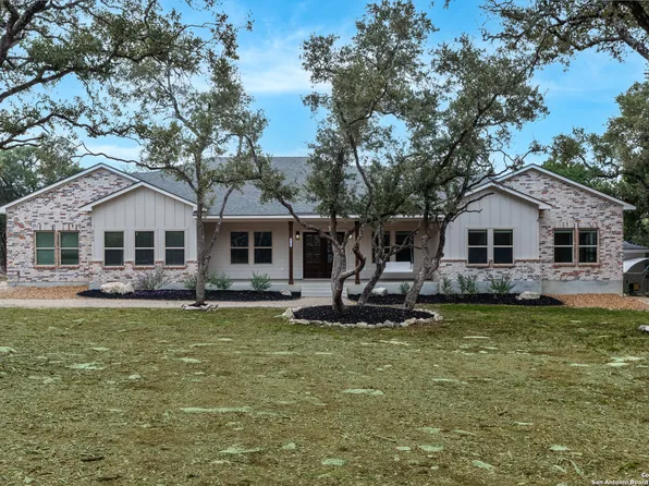 3760 Ridgeway Dr, San Antonio, TX 78259