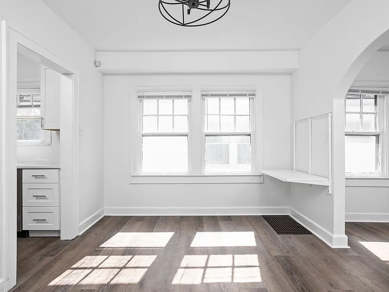 1254 W 32nd St — Photo 10