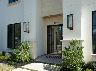 8926 Croes Dr, Houston, TX 77055