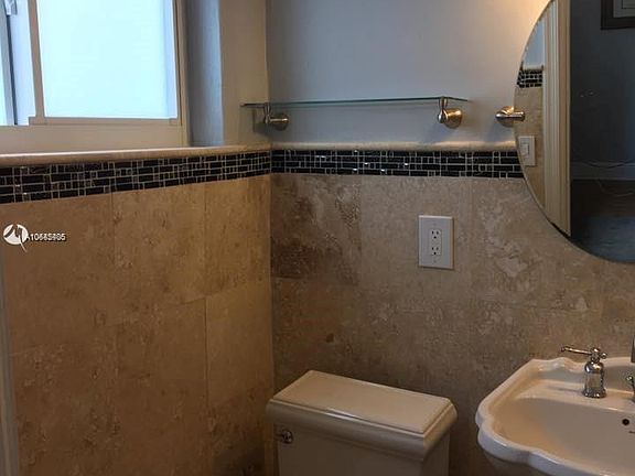 2nd image of 122 Romano Ave