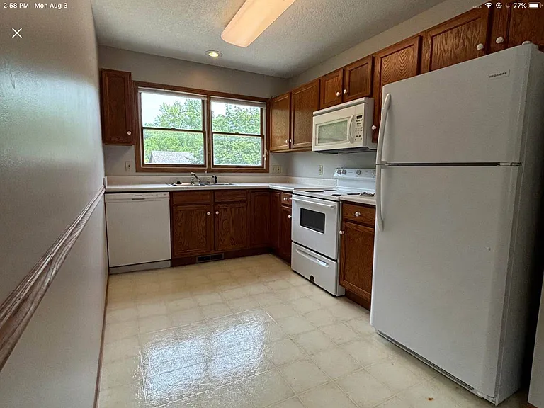3200 N Willow Ct #3204 — Photo 3