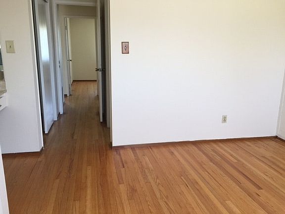 2nd image of 1133 Idlewood Dr