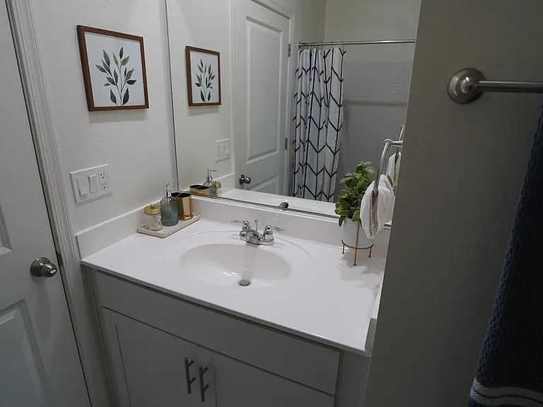 19423 W Hazelwood St — Photo 28