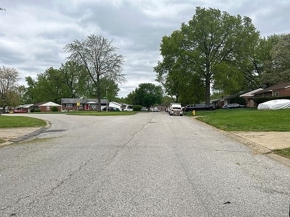 4th image of 9345 Laramie Dr