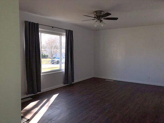 4th image of 7414 Smithfield Ave