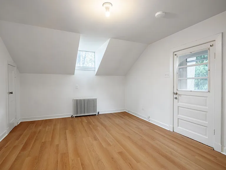 3503 Seminary Ave — Photo 6