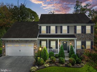 111 Featherdale Cir, Fayetteville, PA 17222