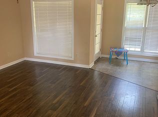 136 Cotton Ridge Dr, Jackson, TN 38305