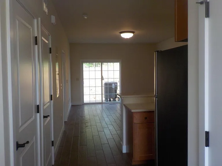 239 Easterly Pkwy — Photo 5