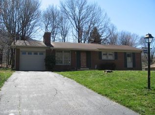 310 Heatherton Dr, Covington, VA 24426