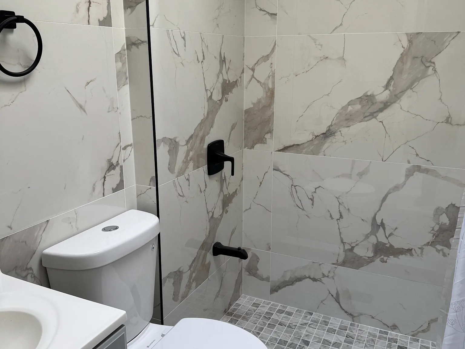 3 bed, 1000 sqft, $3,500 — Photo 4