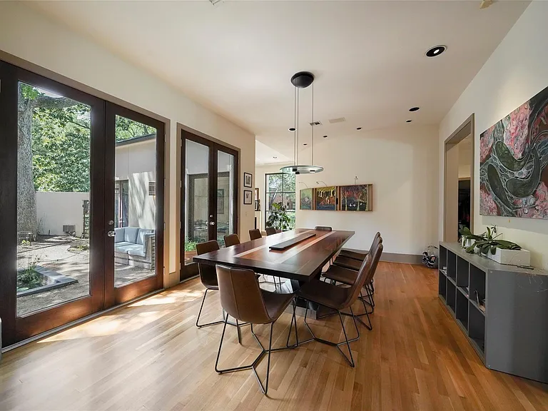 2225 Bolsover St — Photo 14