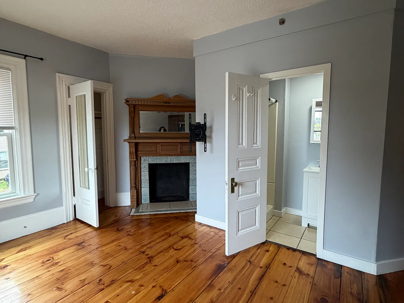 Studio, $1,275 — Photo 4