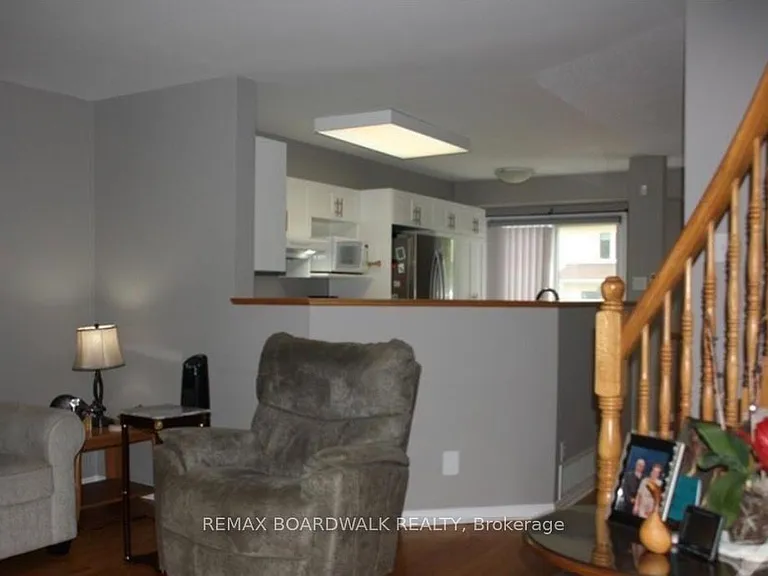 509 Lawler Cres — Photo 10
