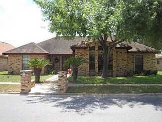 2nd image of 2409 Robin Ave